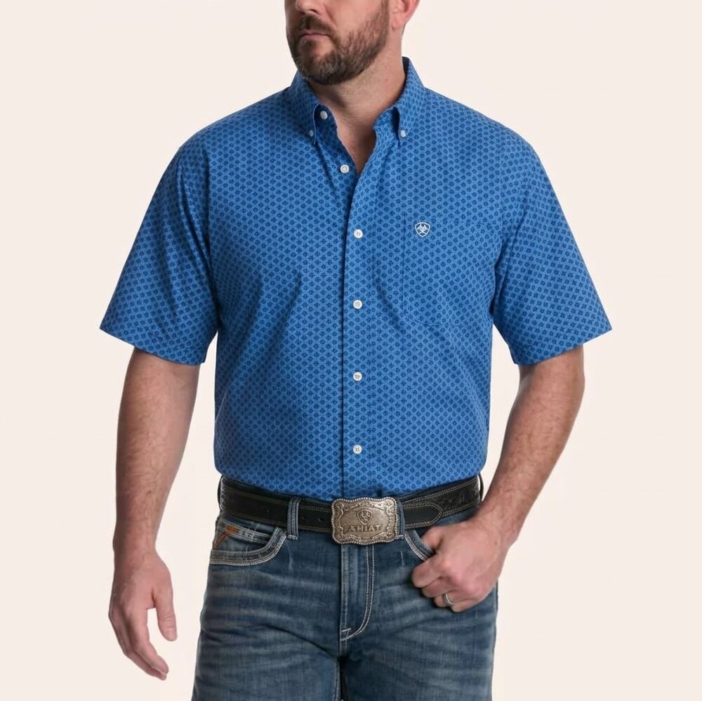 Ariat Men's Blue Aztec Geo Print Button Down Short Sleeve Shirt Size Large